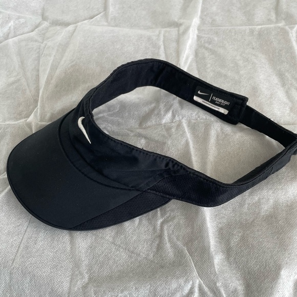 ✨SOLD✨ Nike Black Dri-Fit Visor - Picture 5 of 6